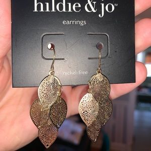 ✨Dangle Leaves Earrings-Gold✨